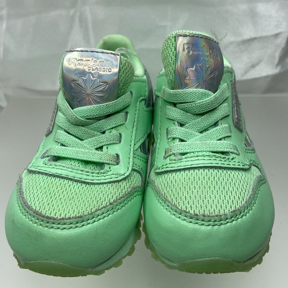 Reebok Toddler Girls Mint/Silver Classic Leather Running Sneaker Shoes Size 5 US - Picture 4 of 17